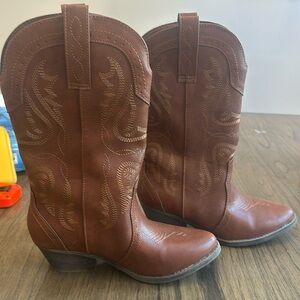 Women’s Sugar Western Cowboy-Style Boots